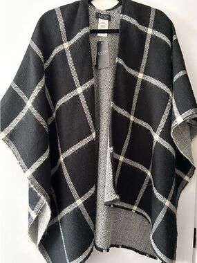 NWT Lauren Ralph Lauren Reversible Herringbone/Check Ruana/Wrap